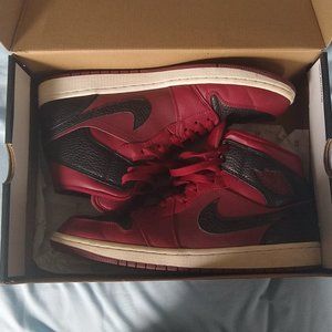 Jordan 1 Mid Team Red/Black sz 11